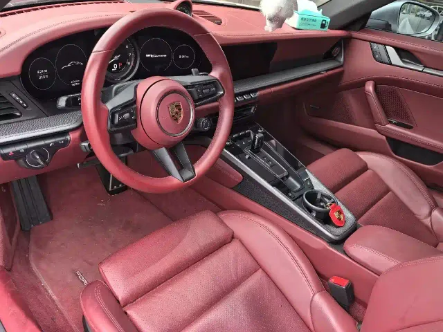 Porsche 911 — Фото автомобиля 6