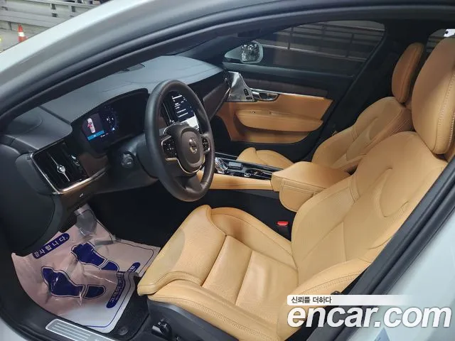 Volvo S90 — Фото автомобиля 9