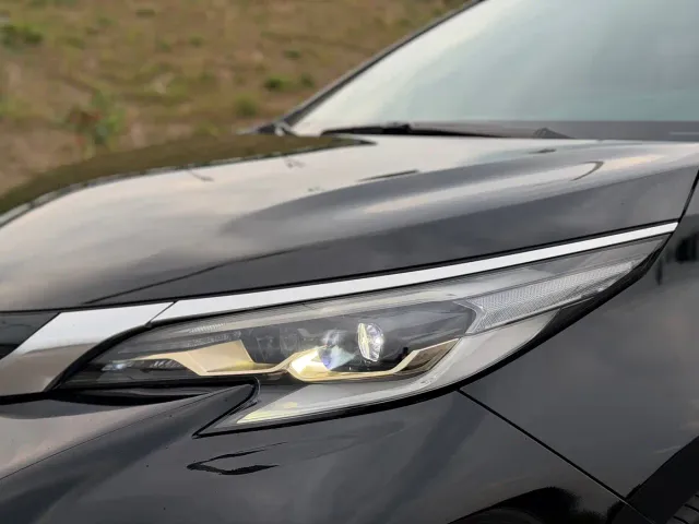Toyota Granvia — Фото автомобиля 14