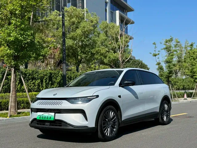 Фотография автомобиля — Leapmotor C11