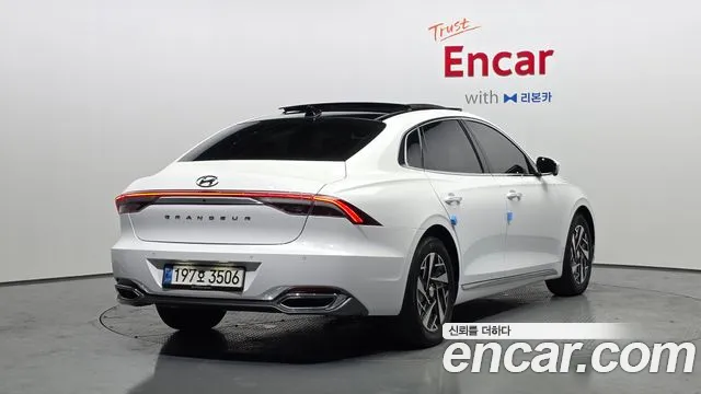Hyundai Grandeur — Фото автомобиля 2