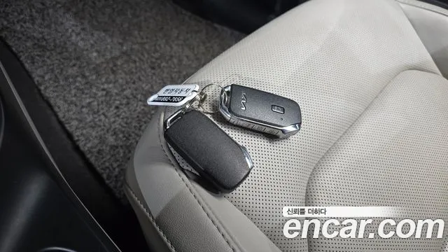 Kia Niro Niro (New) — Фото автомобиля 21