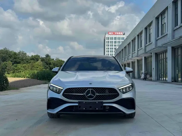 Mercedes-Benz A-Class — Фото автомобиля 2