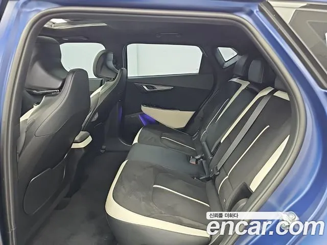 Kia EV6 — Фото автомобиля 12