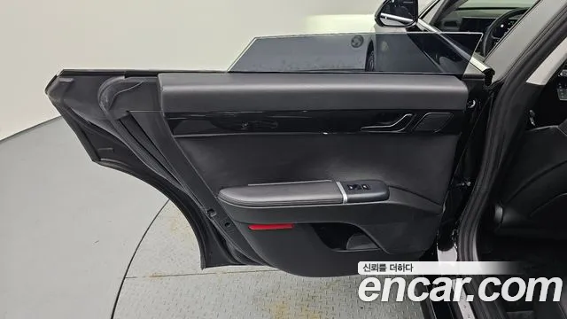 Hyundai Grandeur GN7 — Фото автомобиля 14