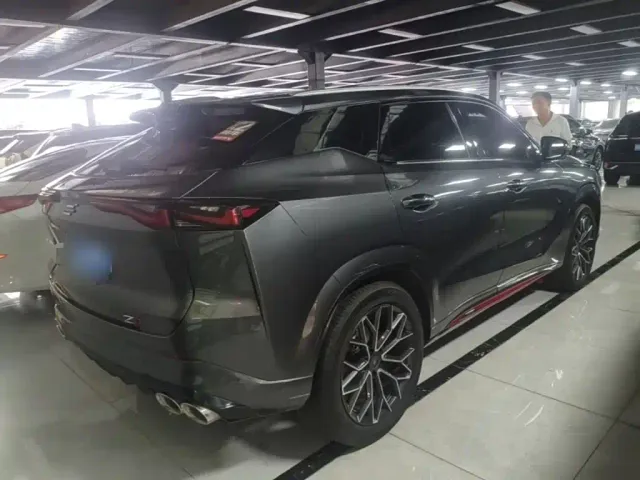 Changan Z6 — Фото автомобиля 6