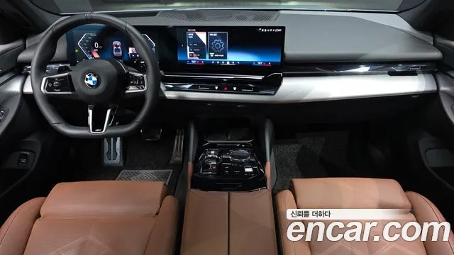 BMW 5-Series 5 серия (G60) 530i xDrive M Sport — Фото автомобиля 6