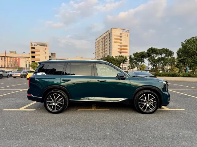 GAC Trumpchi GS8 — Фото автомобиля 7