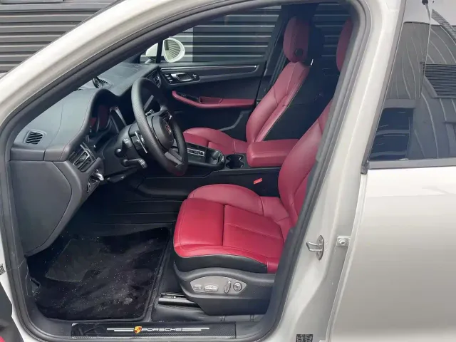 Porsche Macan — Фото автомобиля 9