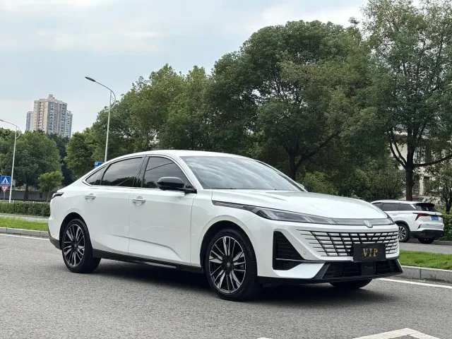 Changan Eado — Фото автомобиля 3