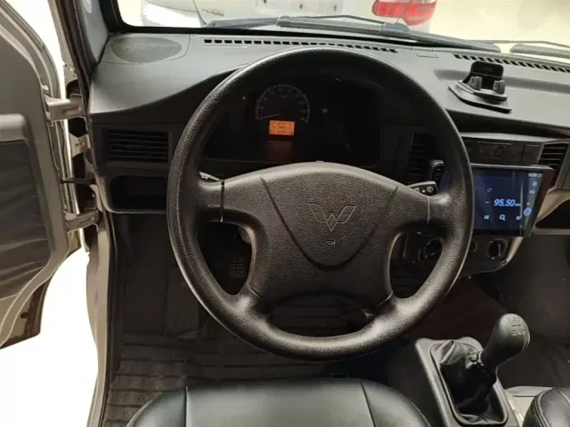 Wuling Zhiguang — Фото автомобиля 10