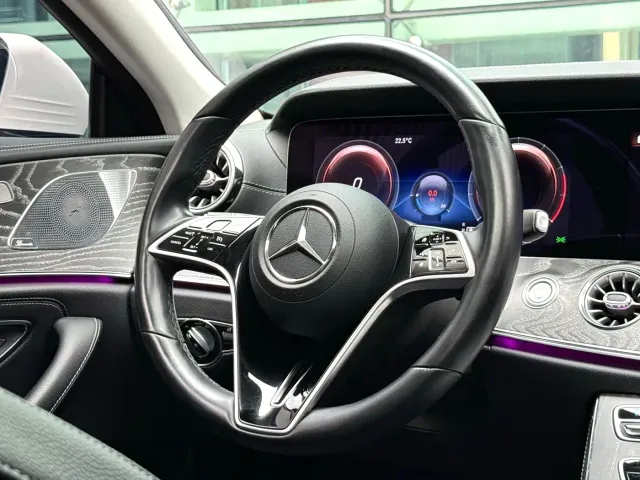Mercedes-Benz CLS-Class — Фото автомобиля 8