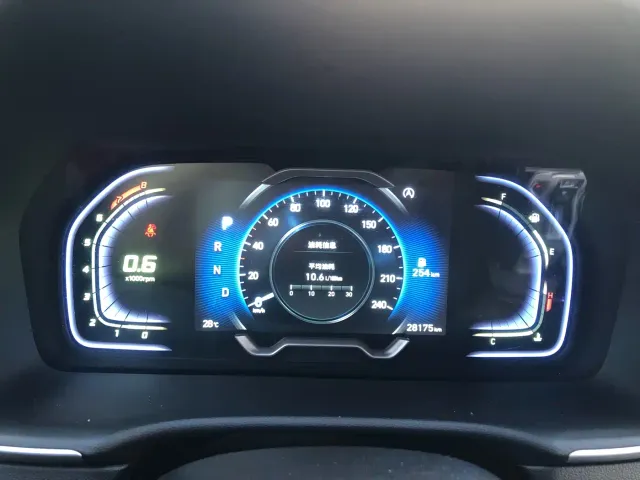 Hyundai Tucson — Фото автомобиля 9