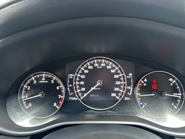 Mazda Axela — Фото автомобиля 8