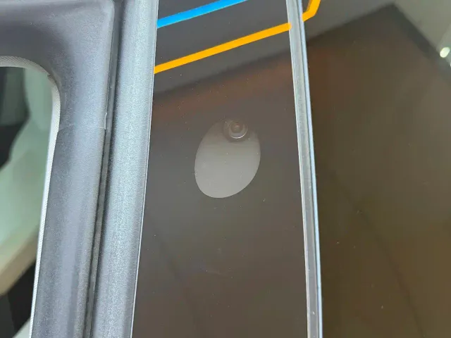 Tesla Model 3 — Фото автомобиля 11