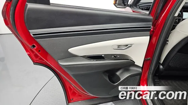 Hyundai Tucson Tucson (NX4) Бензин 1.6 турбо 2WD — Фото автомобиля 25