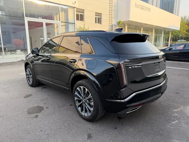 Cadillac XT5 — Фото автомобиля 13