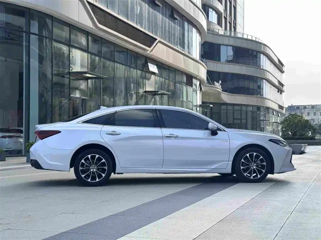 Toyota Avalon — Фото автомобиля 26