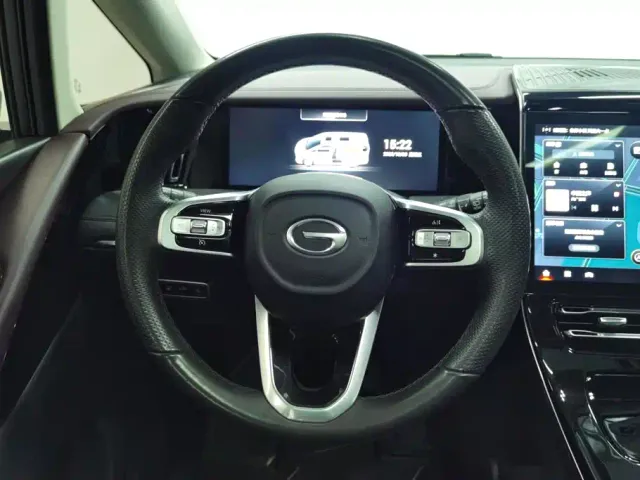GAC Trumpchi M8 — Фото автомобиля 14