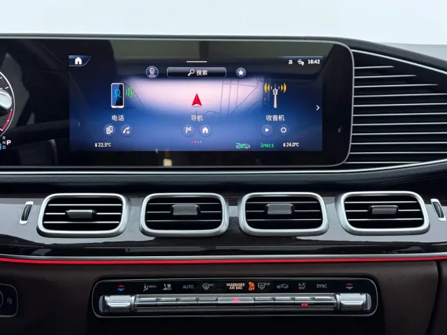 Mercedes-Benz GLE-Class — Фото автомобиля 14