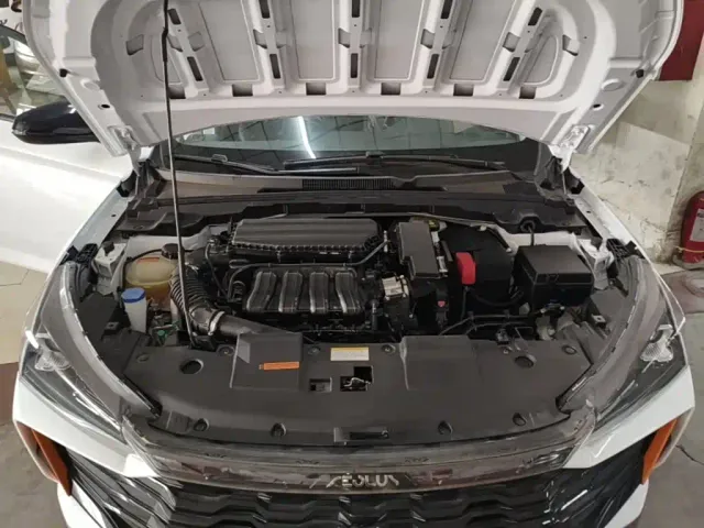 Dongfeng Yixuan — Фото автомобиля 19