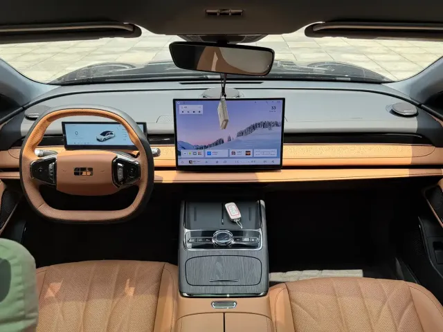 Geely Galaxy Galaxy Xingyao 8 2025 130km EM-i Premium Edition — Фото автомобиля 5