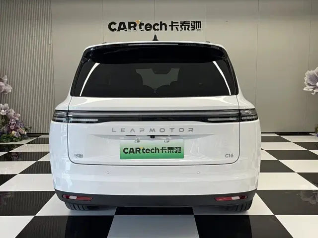 Leapmotor C16 — Фото автомобиля 6