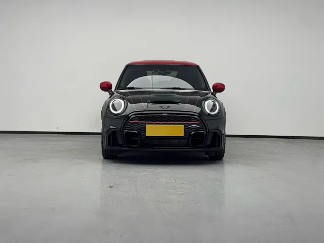 MINI John Cooper Works — Фото автомобиля 3