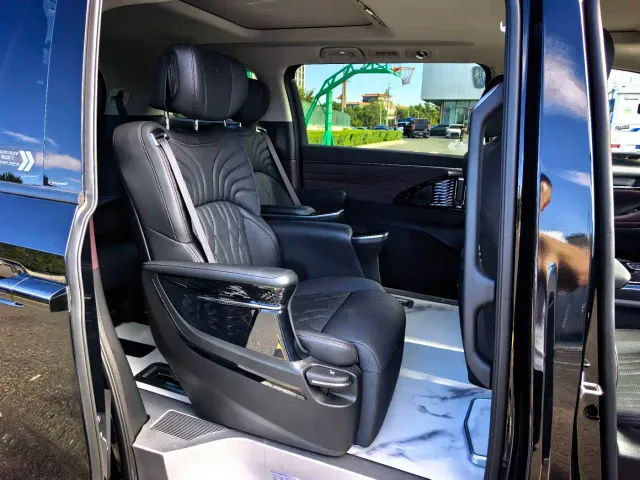 GAC Trumpchi M8 — Фото автомобиля 14
