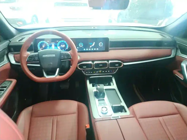 Jetour X70 Plus — Фото автомобиля 9