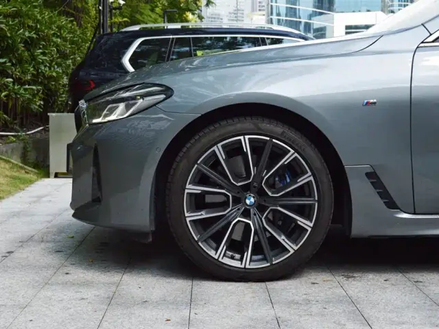 BMW 6 Series Gran Turismo — Фото автомобиля 4