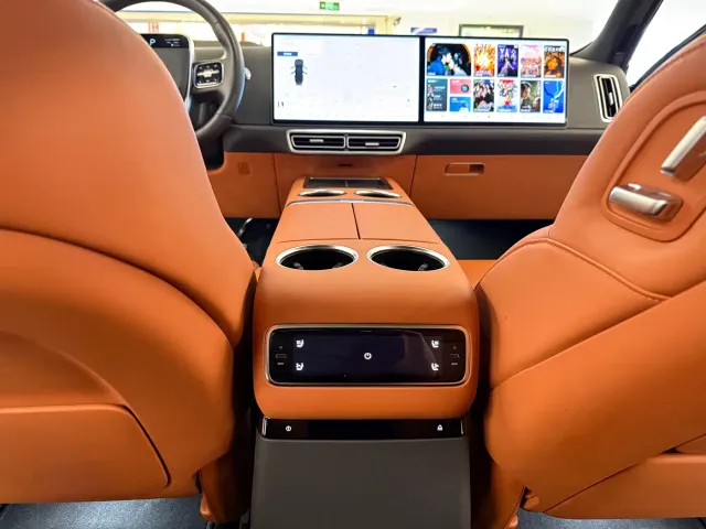 Li Auto L9 — Фото автомобиля 15