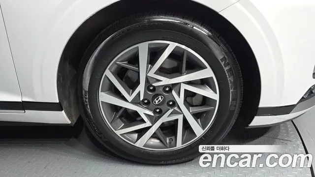 Hyundai Grandeur Grandeur (GN7) 3.5 LPG 2WD (Такси) — Фото автомобиля 5