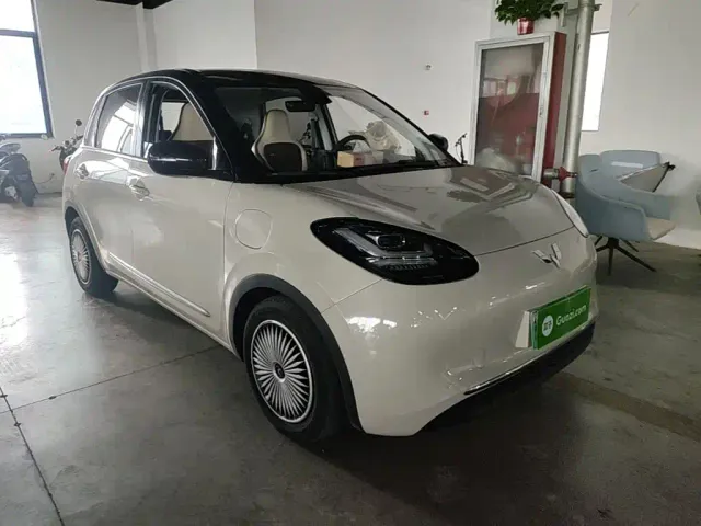 Wuling Bingo — Фото автомобиля 3