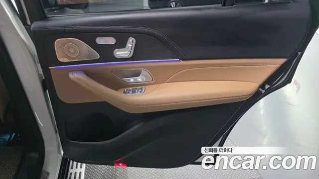 Mercedes-Benz GLS-Class — Фото автомобиля 21