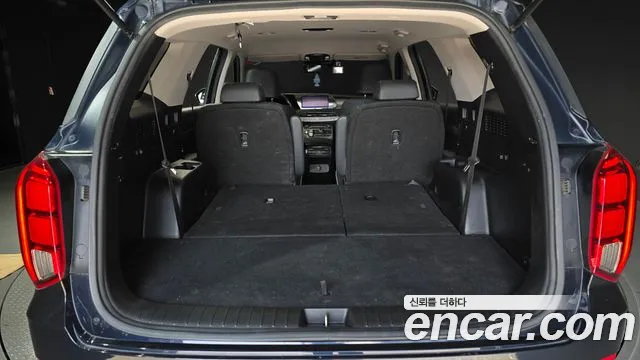 Hyundai Palisade Palisade Дизель 2.2 2WD — Фото автомобиля 20