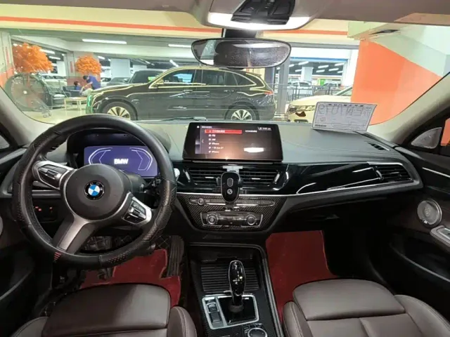 BMW 1 Series — Фото автомобиля 9