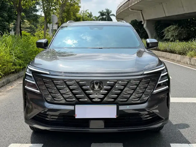 Changan CS75 Plus — Фото автомобиля 2