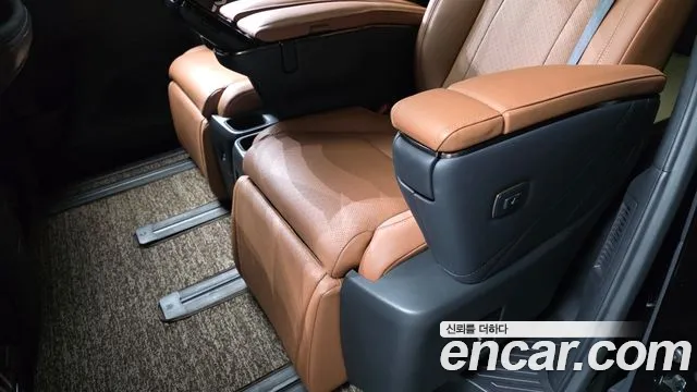 Toyota Alphard — Фото автомобиля 18