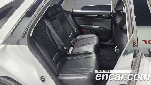 Hyundai Grandeur GN7 — Фото автомобиля 18
