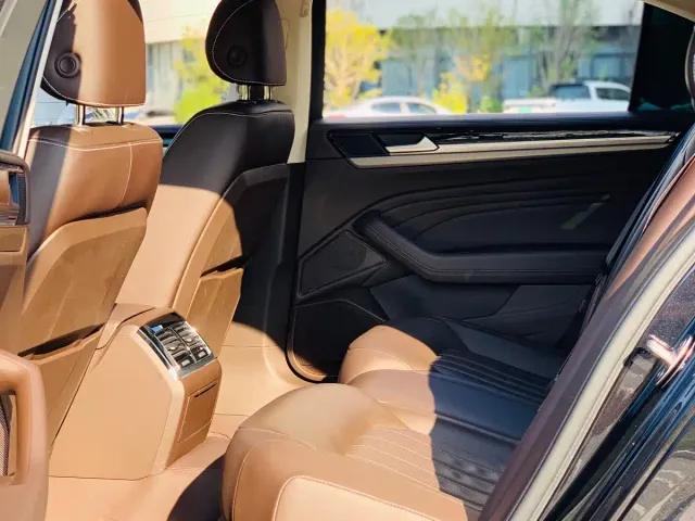 Volkswagen Phideon — Фото автомобиля 18