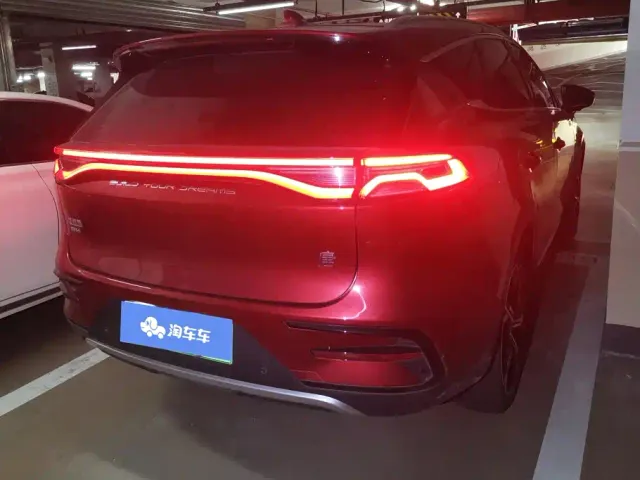 BYD Tang — Фото автомобиля 3