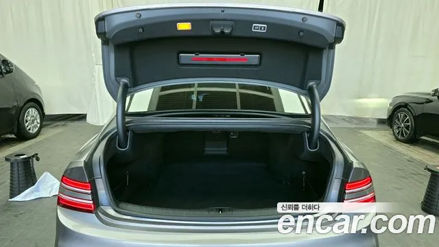 Genesis G80 Бензин 2.5 турбо 2WD — Фото автомобиля 20