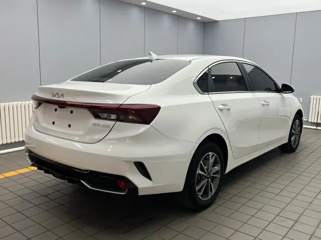 Kia K3 — Фото автомобиля 6