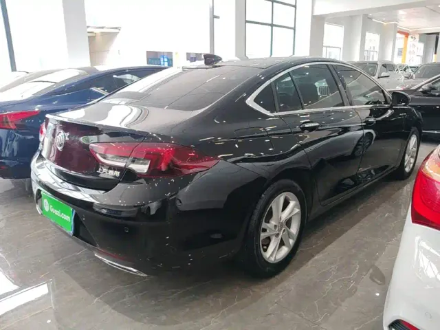 Buick Regal — Фото автомобиля 6