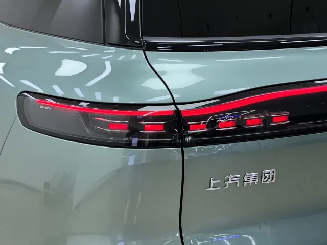 IM Motors LS8 — Фото автомобиля 9