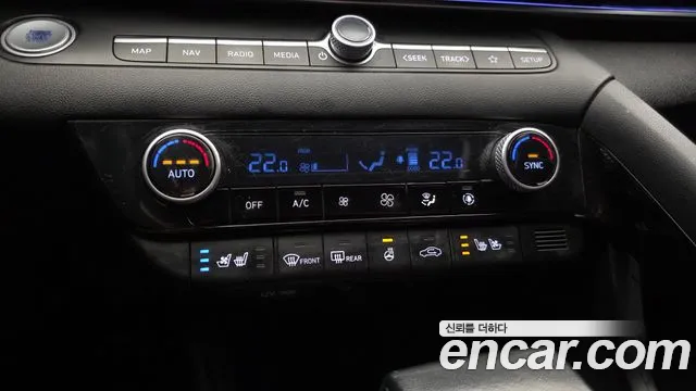 Hyundai AVANTE Inspiration — Фото автомобиля 17