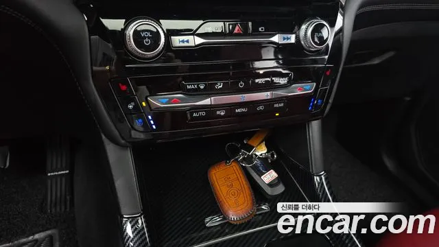 Ford Explorer Explorer 6 поколение 3.0 Platinum 4WD — Фото автомобиля 17