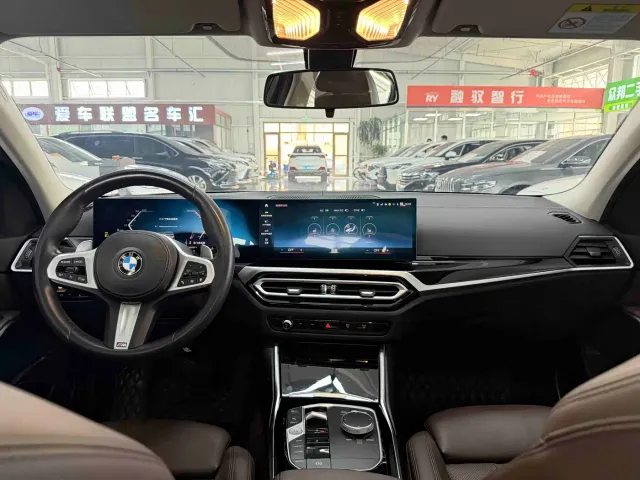 BMW 3 Series — Фото автомобиля 14