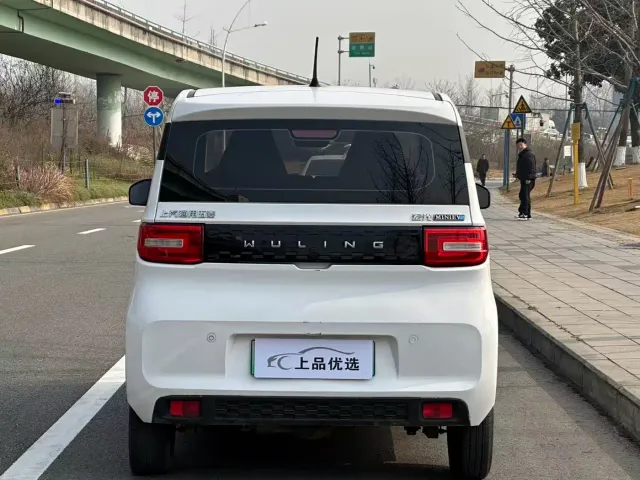 Wuling Hongguang Mini EV — Фото автомобиля 5
